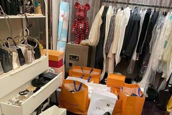 重庆万州区回收一线品牌衣服